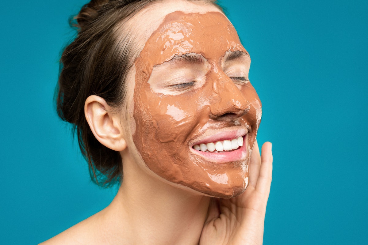 In quale momento è appropriato applicare la maschera sul viso?