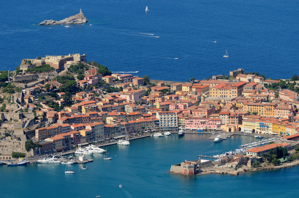 Portoferraio non è solo il porto: perché la capitale dell’Elba merita di essere vissuta dall’interno