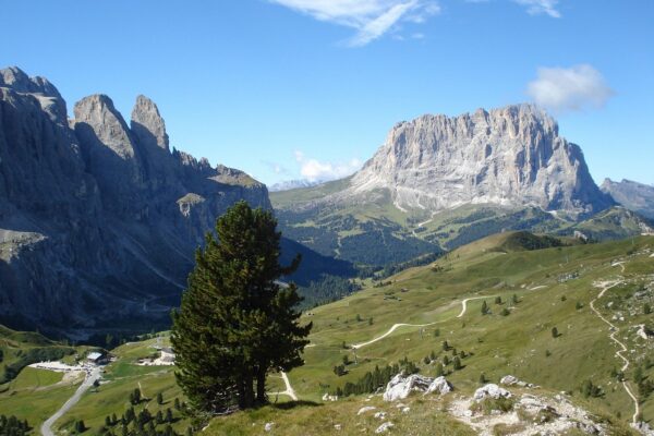Val Gardena: un’estate tra cultura ladina, sentieri e vita di paese