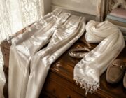 Come abbinare i pantaloni beige quest'estate: 5 idee di stile