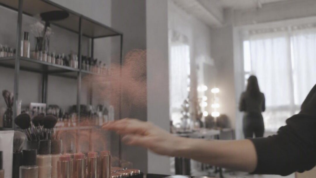 Beauty Light Wand: cosa contiene e il confronto con il dupe di Kiko