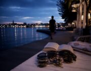 Furla Eyewear sulla costa croata: quando la moda incontra il mare