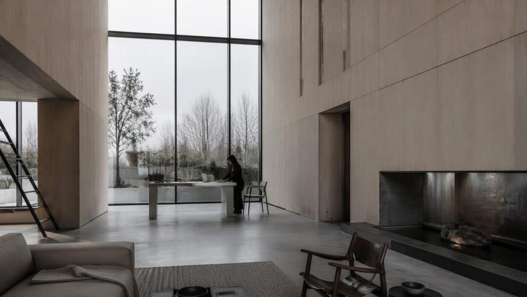 L'interior designer canadese che trasforma gli spazi in esperienze sensoriali