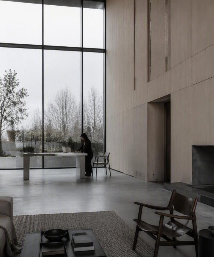 L'interior designer canadese che trasforma gli spazi in esperienze sensoriali