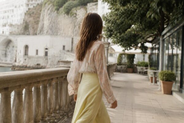 Scopri i must have di Mango per l'estate 2026: stile e freschezza