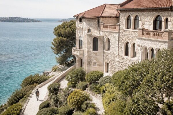 Villa Nellcôte: il rifugio di Keith Richards e Anita Pallenberg nel 1971