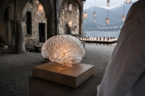 Festival della luce a Como con tre Nobel e ricerche sul cervello