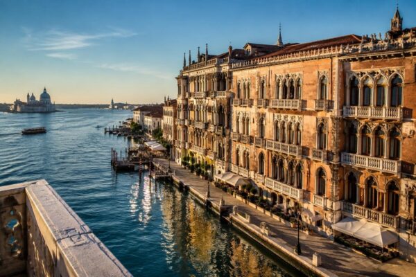 Four Seasons trasforma l'iconico Hotel Danieli in un nuovo simbolo di eleganza