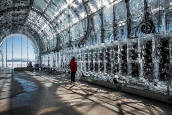 IceCube y los neutrinos de alta energía, premio Nobel 2026