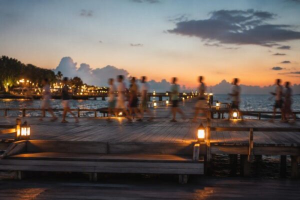 Les activités nocturnes des vacanciers en été