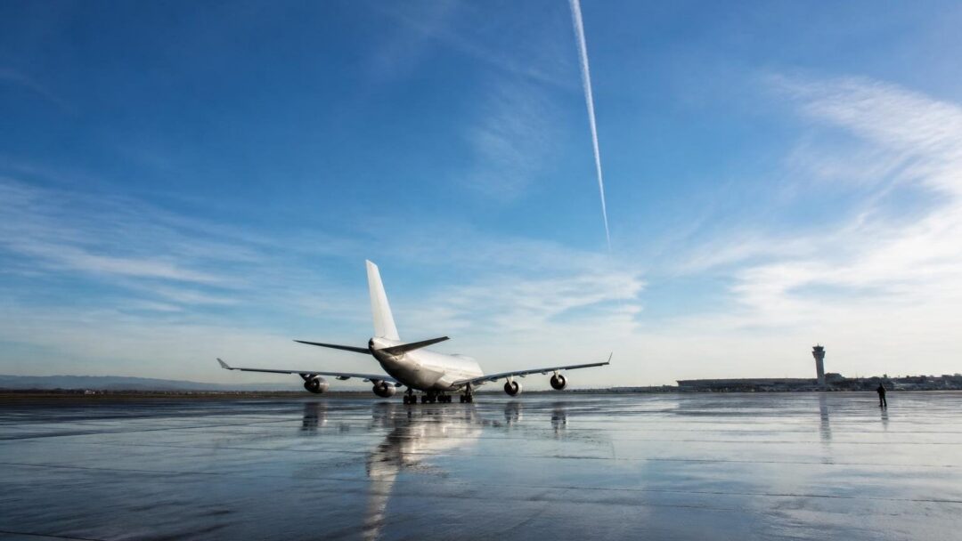 Réduire l’impact des traînées de condensation grâce à l’aviation