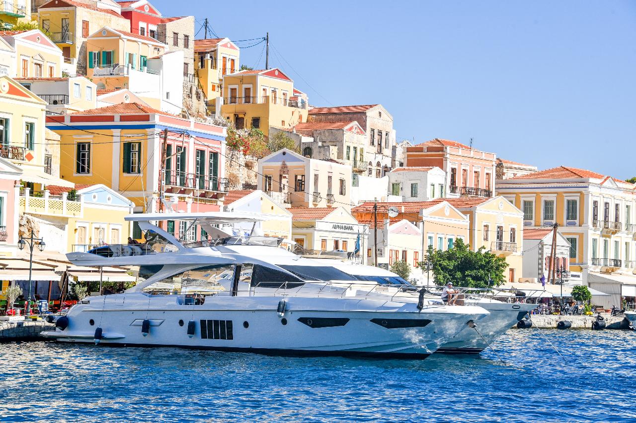 Maritimo 73
