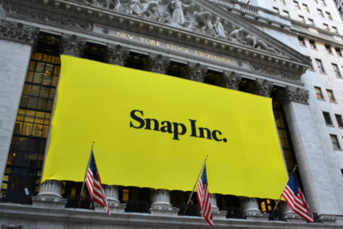 Snapchat, le azioni stanno crollando a causa di Apple
