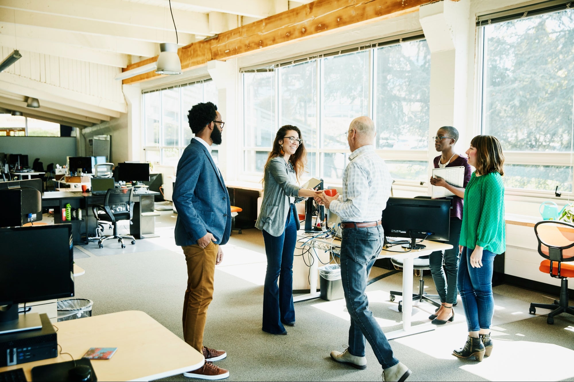 Lavoro in presenza, l’importanza di tornare in ufficio dopo lo smart working