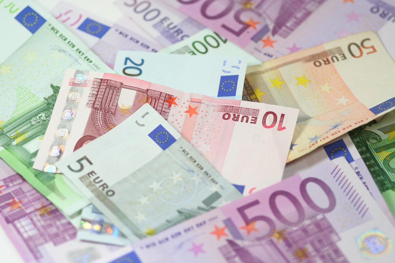 Nel mondo moderno, le tecnologie finanziarie hanno trasformato il settore finanziario e rivestono un ruolo chiave