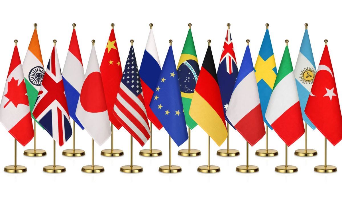 Aste per bandiere: supporti tecnici al servizio dell’identità visiva