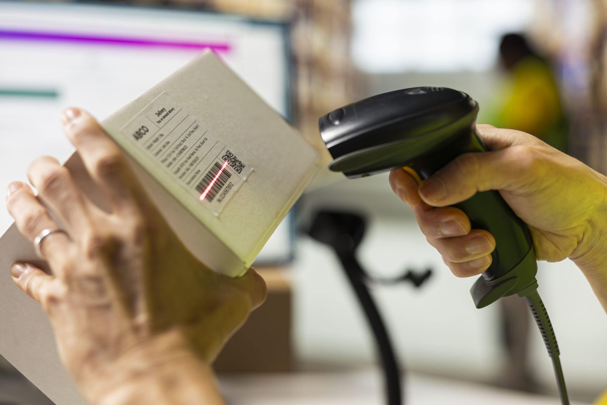 Stampanti Thermal Transfer e Inkjet: i vantaggi per settori di applicazione