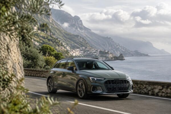 Nuova A3 allstreet PHEV 204 CV: prestazioni e tecnologia in viaggio