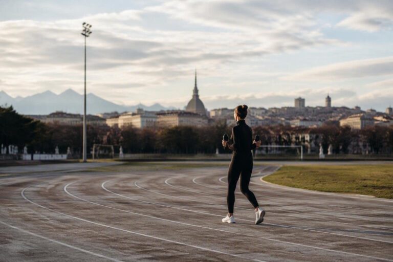 Dove allenarsi a Torino tra piscine e piste: guida per chi parte da zero