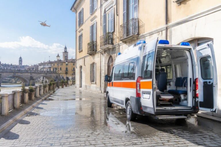 Aggredisce la moglie di 83 anni: marito si costituisce ai carabinieri