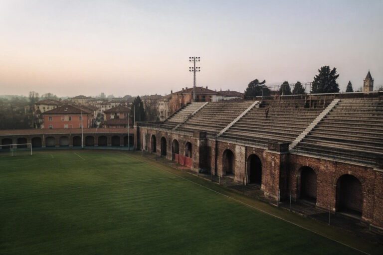 Calcio italiano: vivai, eventi e tradizioni che uniscono i tifosi