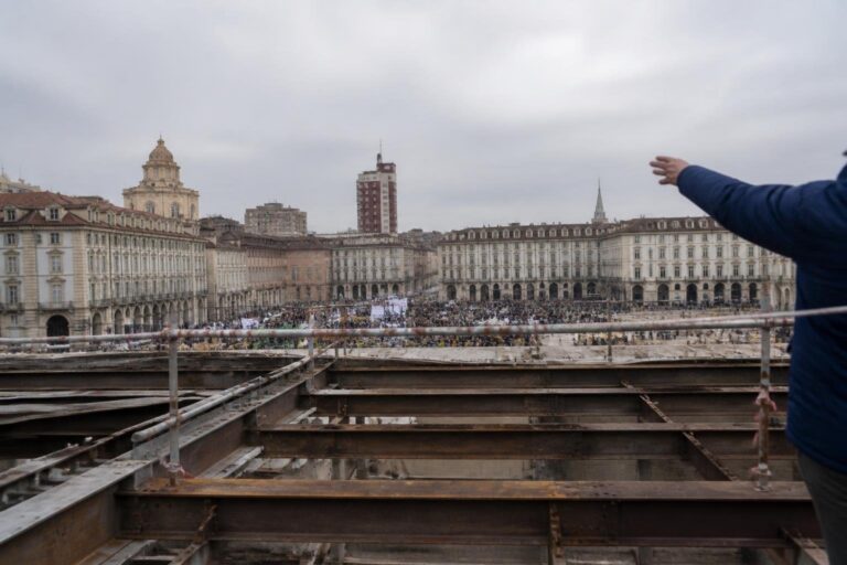 Manifestazione del 10 ottobre per chiudere il cantiere della Metro 1
