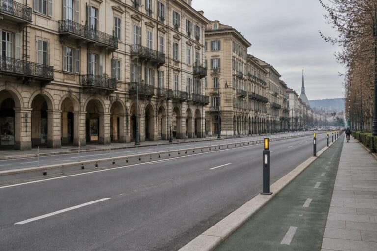 Torino accelera le misure ciclisti safety car e pilota su Corso Regina