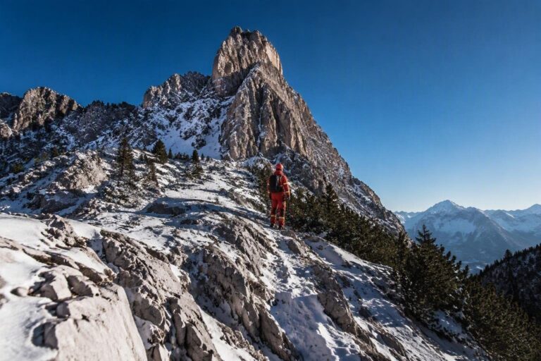 Incidente mortale in Alto Adige: soccorso alpino in azione sul Piz da Peres