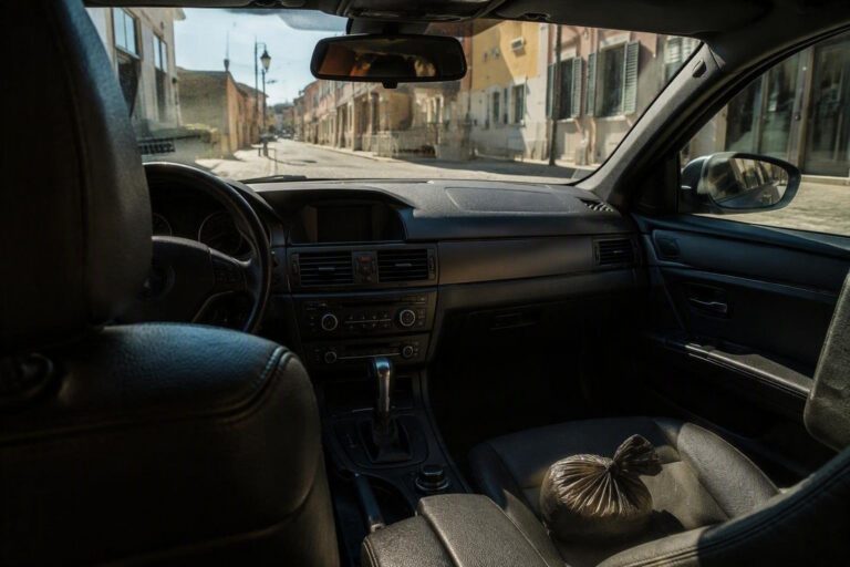 Carabinieri arrestano due tunisini con hashish in auto a Mattarello