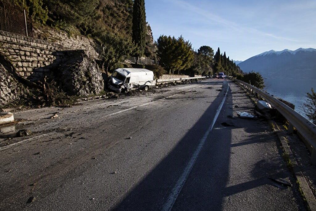Incidente frontale a Maso Toresela: due persone trasportate in ospedale