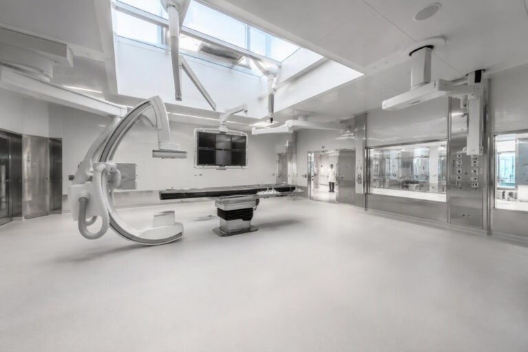 Nuova sala ibrida: una svolta per le cure cardiovascolari a Trento