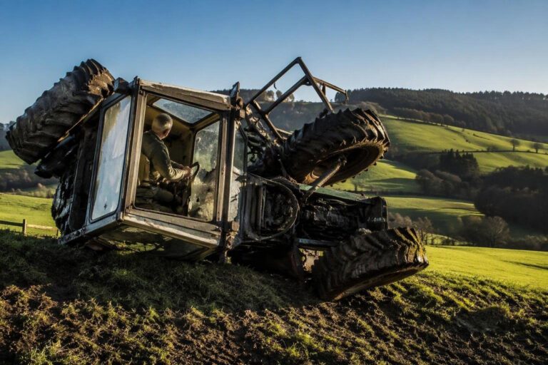 Tragedia a Sarentino: agricoltore 75enne muore in incidente trattore