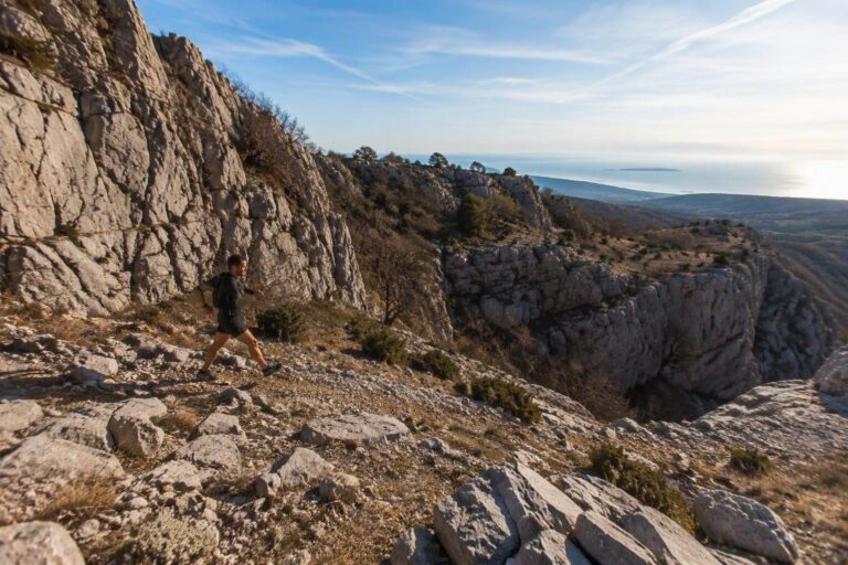 Corsa sul Carso: Napoleonica, Strada Vicentina e Val Rosandra con allenamenti anti Bora