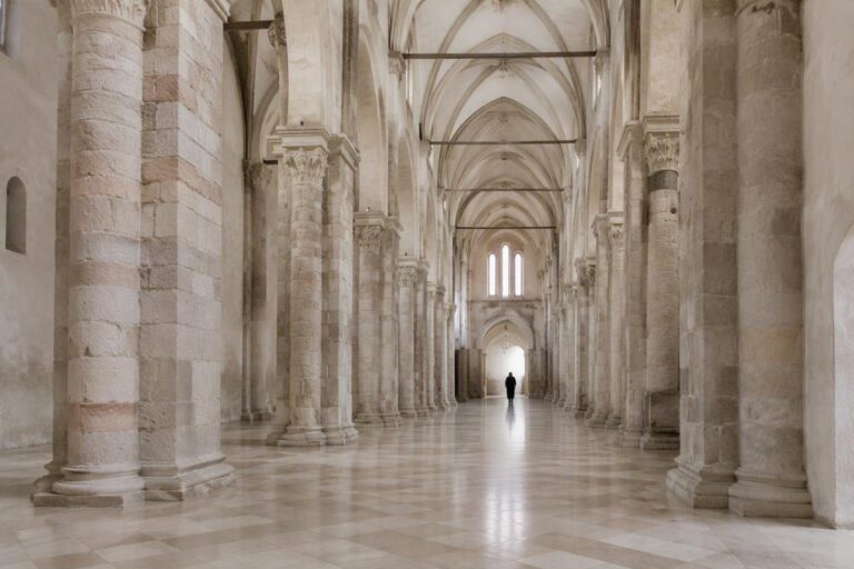 Simone Cristicchi e il ritorno di Orcolat ’76 nel Duomo di Gemona