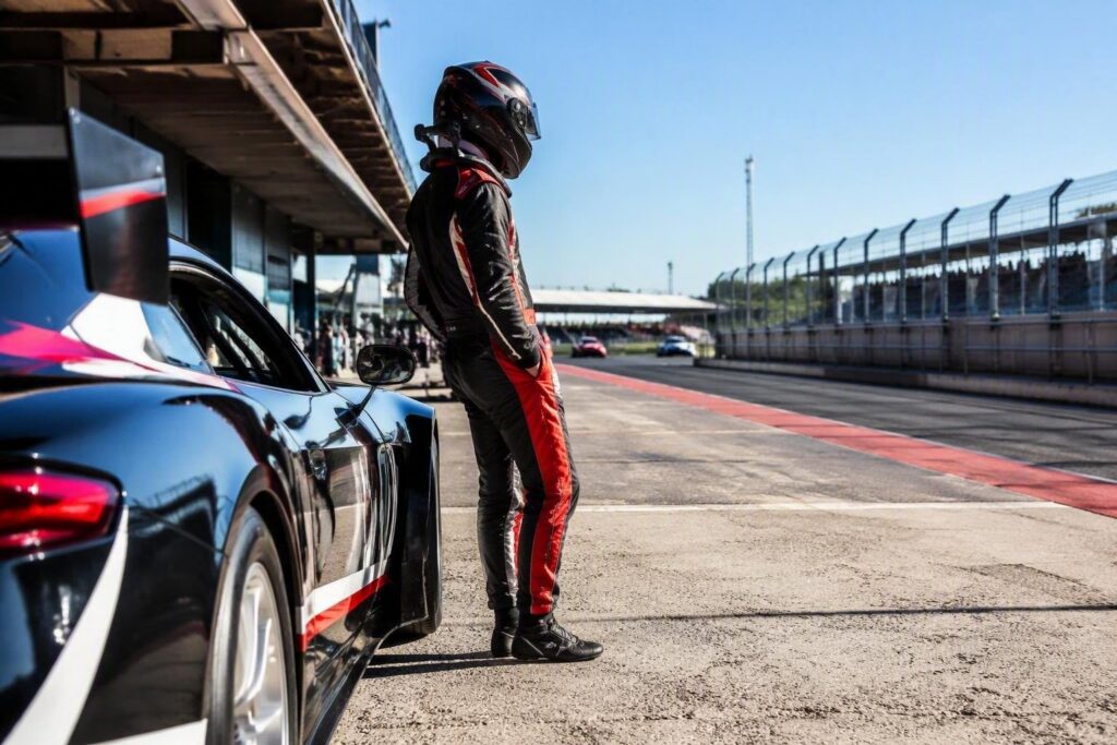 Guida al motorsport: imparare dallo stile ROC