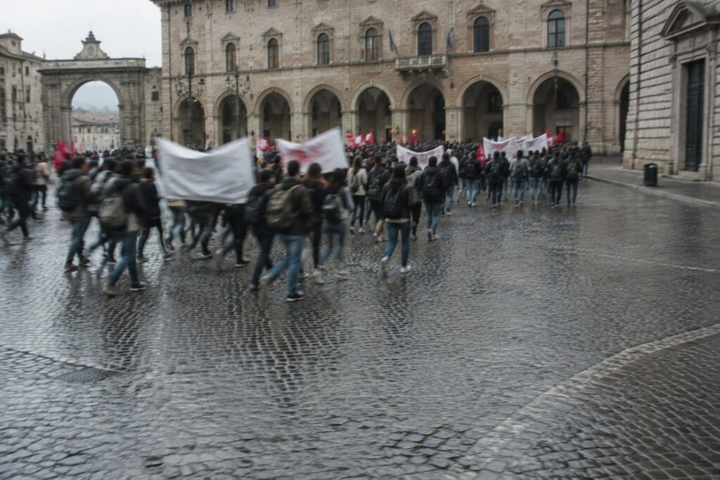 Le proteste studentesche: organizzazione, date e richieste