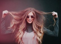 capelli che cadono