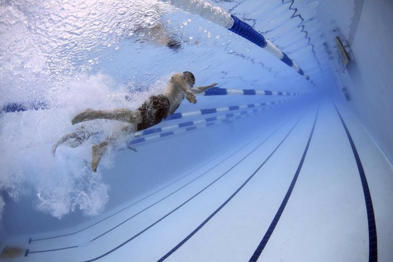 nuoto benefici estetici