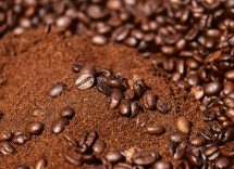 tingere sopracciglia caffè