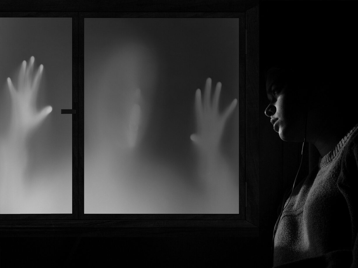 window 5470985 1280