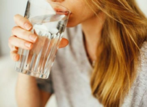 Cosa mangiare e cosa è proibito per chi soffre di calcoli renali? Ecco in questo articolo che regime