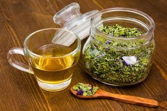 brindisi prenatalizi nutrizionista finocchi e tisane prima per ridurre i danni 2