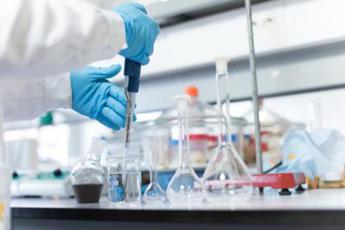 farmaci ce approva terapia mirata in adiuvante per cancro polmone iniziale alk positivo 2
