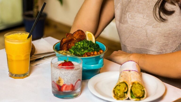 Cosa mangiare per aumentare il décolleté