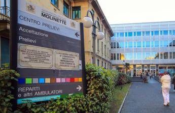 asportato tumore al colon in ipnosi su paziente sveglio 2