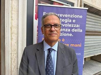 vaccini igienista inserire anti meningococco b per adolescenti in calendario nazionale 2