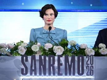 bianca balti a sanremo 2026 iannelli favo da coraggio la vita cambia forma ma puo tornare a brillare 2
