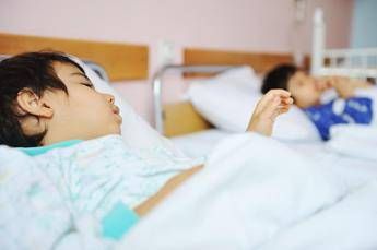 tumori 2 su 100 colpiscono i bambini radioterapia decisiva in 1 caso su 3 2