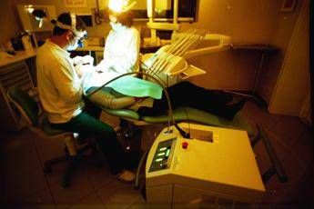 ia oltre 90 dentisti la conosce ma sfida resta integrazione in pratica clinica 2