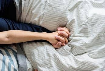 sesso lui a letto con lapp laiuto digitale che allunga i tempi dellamore 2